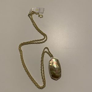 Kendra Scott Raeanne Pendant Necklace